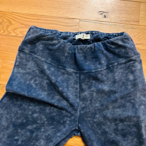 Sold - Picture 4 of 6